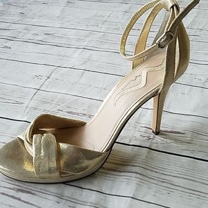 Nina gold strappy pumps size 10